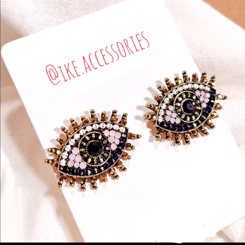Eye earrings 👁